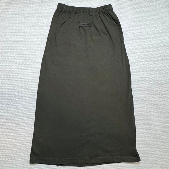 NWOT FEAR OF GOD Essentials Logo-patch Straight Midi Skirt 100% Cotton, Size XS - Picture 2 of 9